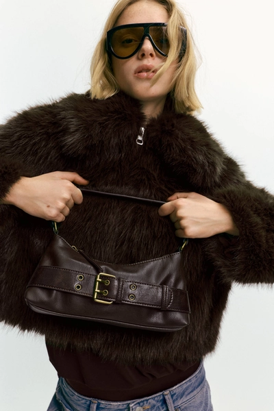 Buckle shoulder bag