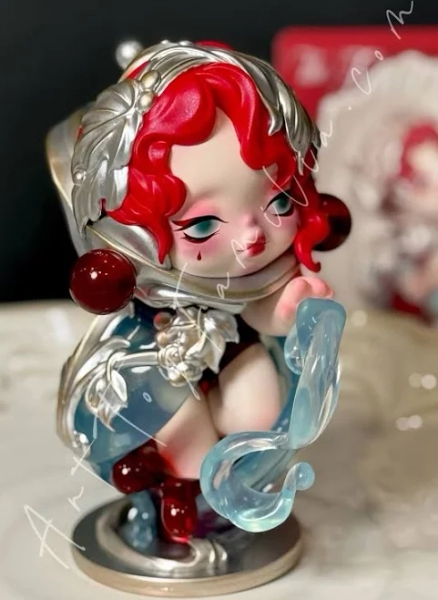 POP MART Skullpanda The Feast Begins Series The Silver Claret Jug