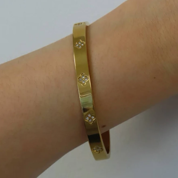 18K Gold Waterproof Rosalia Bangle