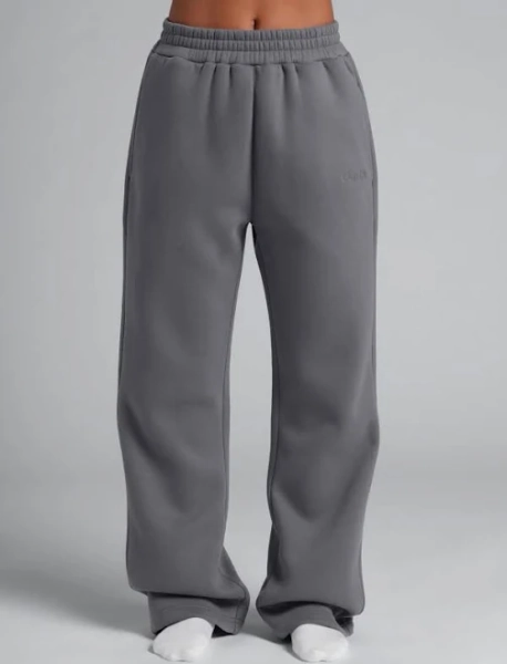 Comfrt Signature Oversized Straight Leg Sweatpants