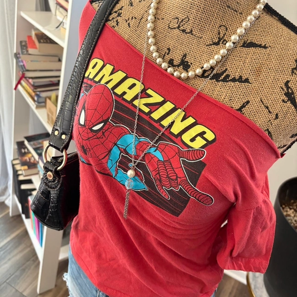 Red Spider-Man Off-the-Shoulder T-Shirt
*REPOP*...