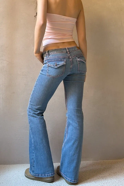 Low-waist flare jeans
