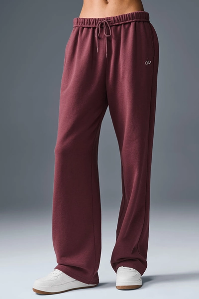 alo sweatpants in burgundy truffle