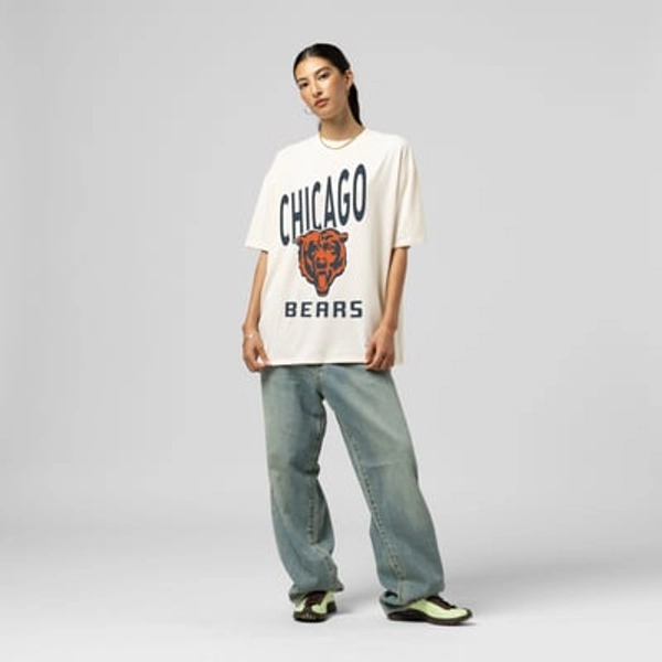 Women's Mitchell & Ness  Cream Chicago Bears Logo Rise Boyfriend T-Shirt