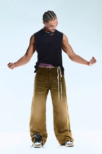 Looser jeans met normale taille en wijde pijpen