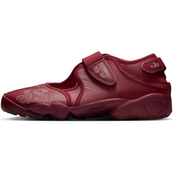 Nike Air Rift sneakers in burgundy-Red