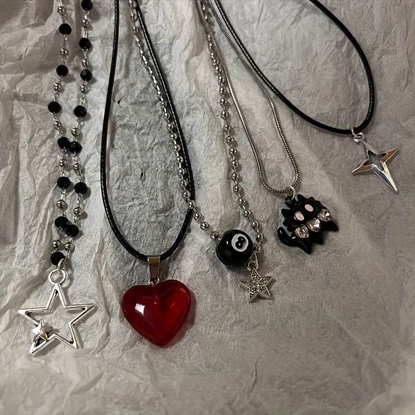 5pcs Y2K Vintage Star Pendant Necklace Set - Antique Silvery Color Faux Leather Rope Chains with Heart & Star Charms, Mixed Colors (Red, Clear) - Y2K Aesthetic, For Teenager, Teenager Jewelry, Stylish Teenager Accessory, Durable Teenager Jewelry