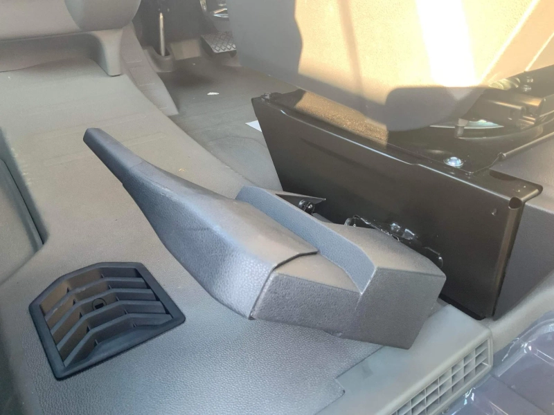 Parking brake mod for VW Crafter/MAN TGE  van conversion. — AudrioSwivels