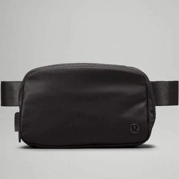 lululemon Everywhere Belt Bag with Long Strap 1L