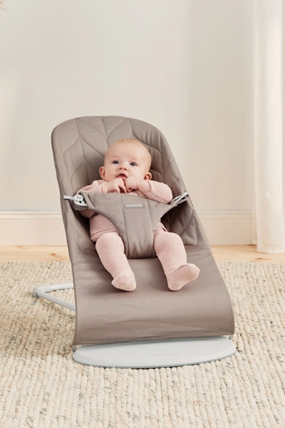 Bouncer Bliss – cosy for newborn babies | BabyBjörn