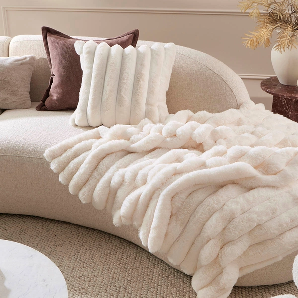 Copenhagen Faux Fur Extra Large Throw