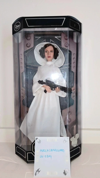 Disney Store D23 2015 Star Wars Carrie Fisher Princess Leia Limited Edition Doll