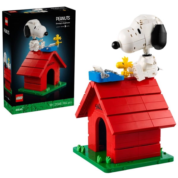 LEGO Ideas Peanuts: Snoopy's Doghouse Playset