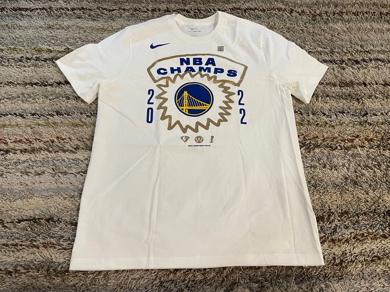 Nike NBA GSW Golden State Warriors 2022 Finals Champs Mens Large T-Shirt White