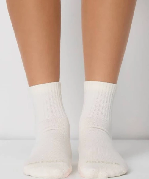 Aritzia Best-Ever Ankle Socks 3-Pack