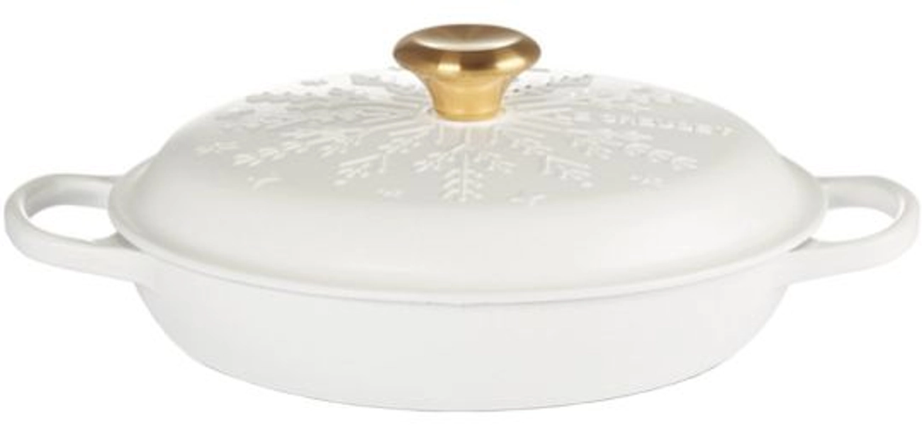 Le Creuset Gourmet-Profitopf Signature 26 cm Schneeflocke | Fachhändler Tritschler Stuttgart