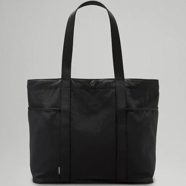 lululemon Daily Multi-Pocket Tote Bag 20L