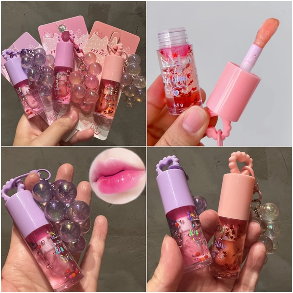 Sweet Grape Keychain Lip Gloss Lip Oil, Color-Changing, Moisturizing And Lustrous. Bag Accessory, Pendant, Lip Gloss. Gift for Girls.
