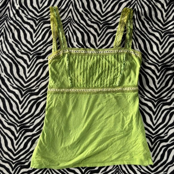 Fairy green milkmaid top with light green lace...