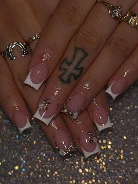 24Pcs Long Square Press On Nails White French Tip Nails Rhinestone & Summer Flowers Decorated Elegant Full Cover For Women Girls Summer Nails Art Charm Daily Wear Nail Supplies Nails