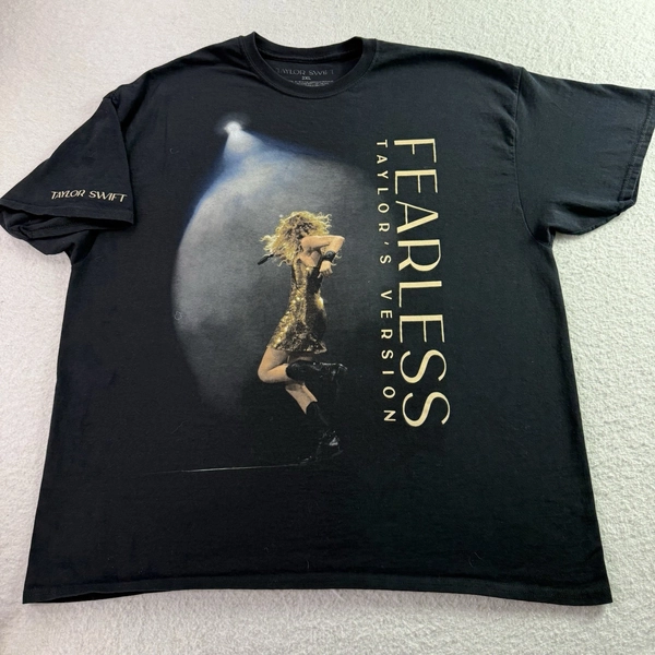 Taylor Swift Fearless 2XL Taylor’s Version Fearless Black T-shirt EUC