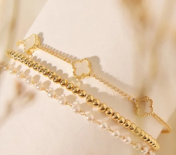 Pearl Clover Beaded Bracelet Set