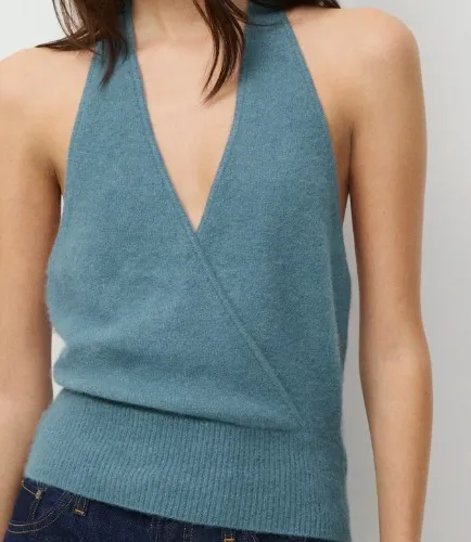 SoftSpoke™ Gaze Halter Top