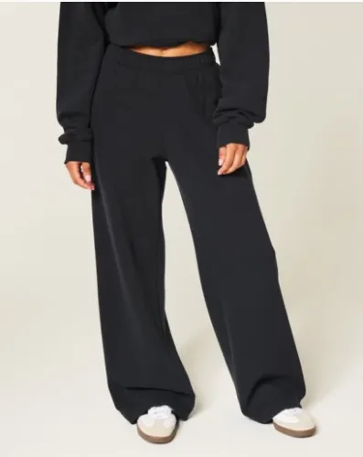 Wide-Leg Sweatpants