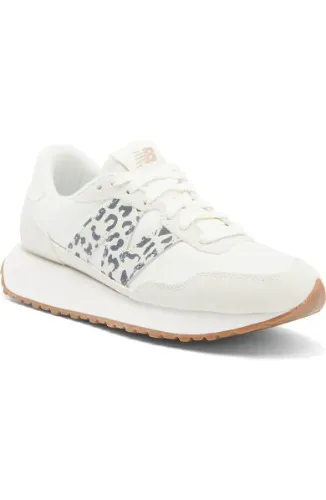 237 Sneaker