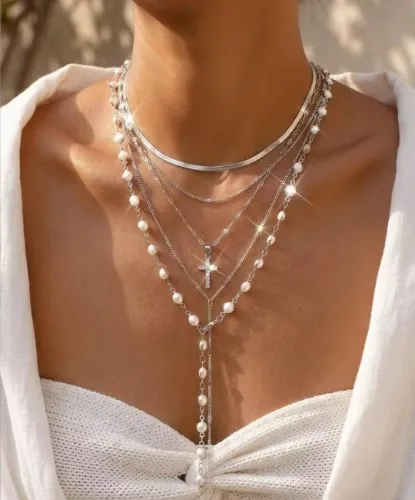 BOHO 7/5/3pcs Vintage French Elegant Fashion Hip-Hop Bohemian Style Rhinestone Faux Pearl Flower Portrait Cross Round Disc Multi-Pendant Tassel Long Silver Necklace Set, Personalized Exaggerated Y2K Multi-Piece Y-Chain Collarbone Chain Sweater Chain, Suitable For Women Summer Beach Vacation Party Evening Dinner Date Gift Daily Wear All Seasons Versatile Jewelry