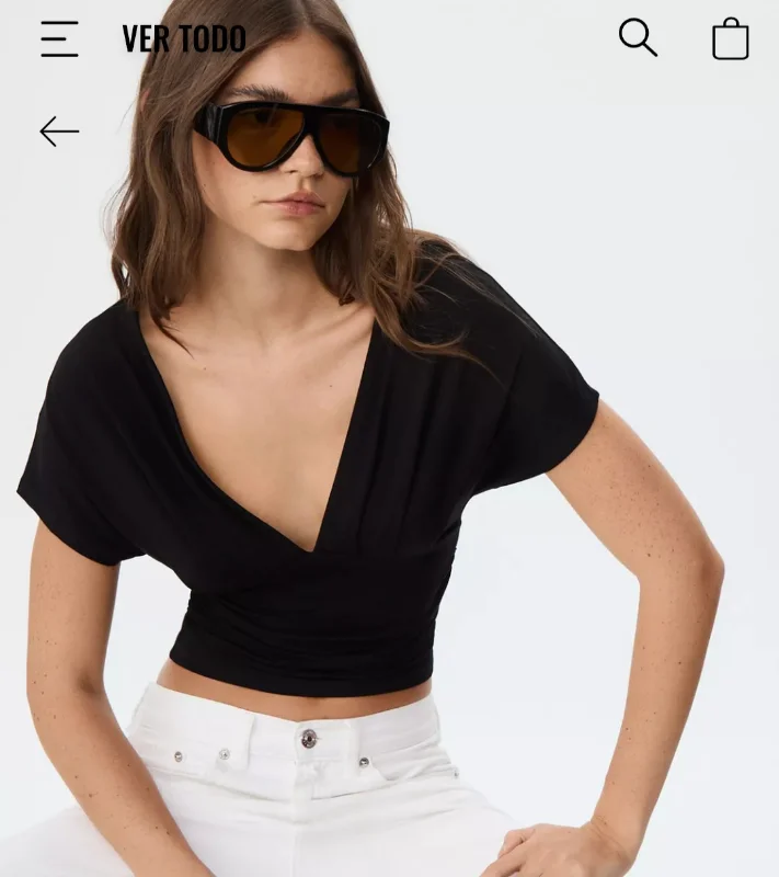 Camiseta frunce escote pico