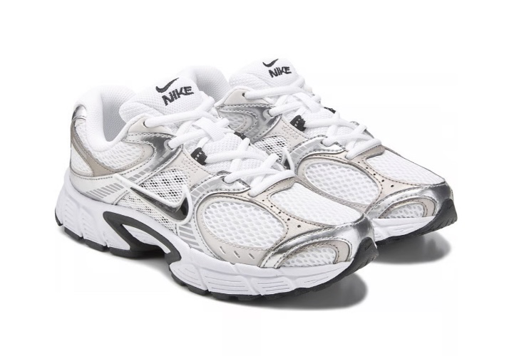 Women's V5 RNR Sneaker